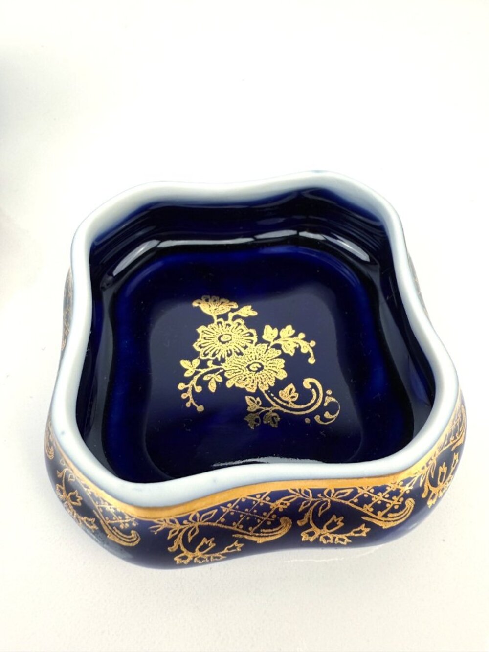 LIMOGES FRANCE Ornate Gold Gilded Cobalt Blue Porcelain Trinket‎ Box - Picture 6 of 13